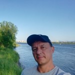 Maks, 42