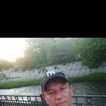 Maks, 42